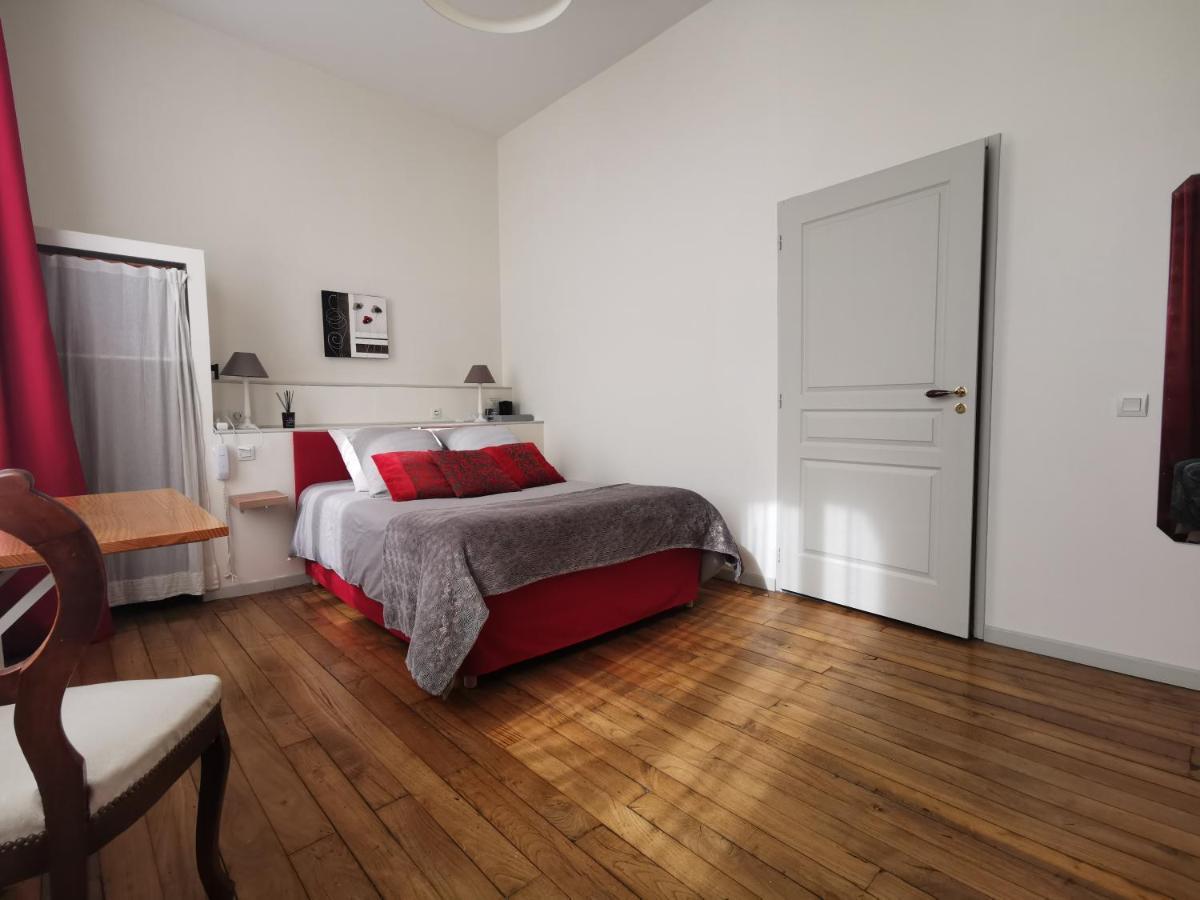 Hotel Le St Vincent Roquefort-sur-Soulzon Zewnętrze zdjęcie