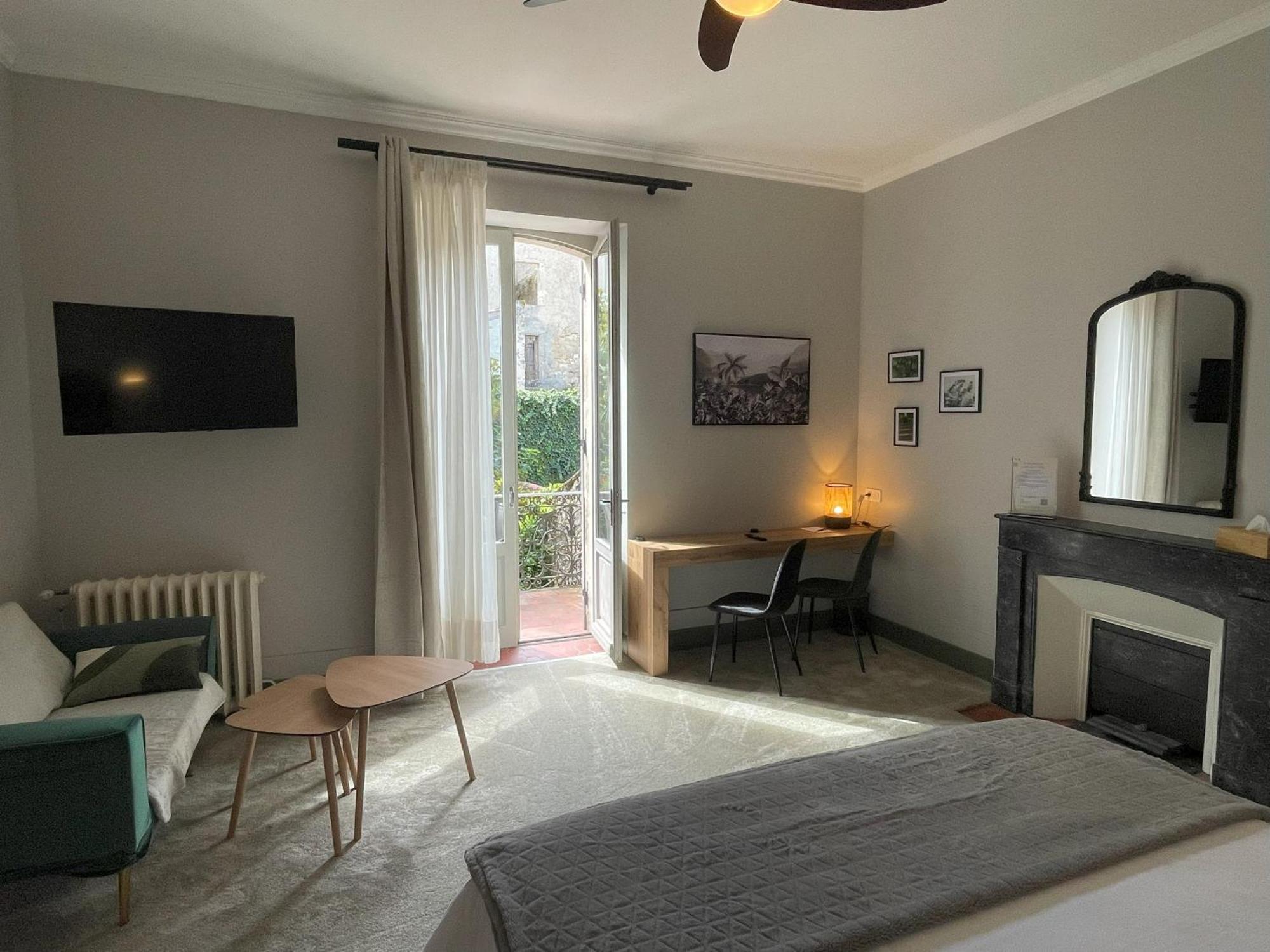 Hotel Le St Vincent Roquefort-sur-Soulzon Zewnętrze zdjęcie
